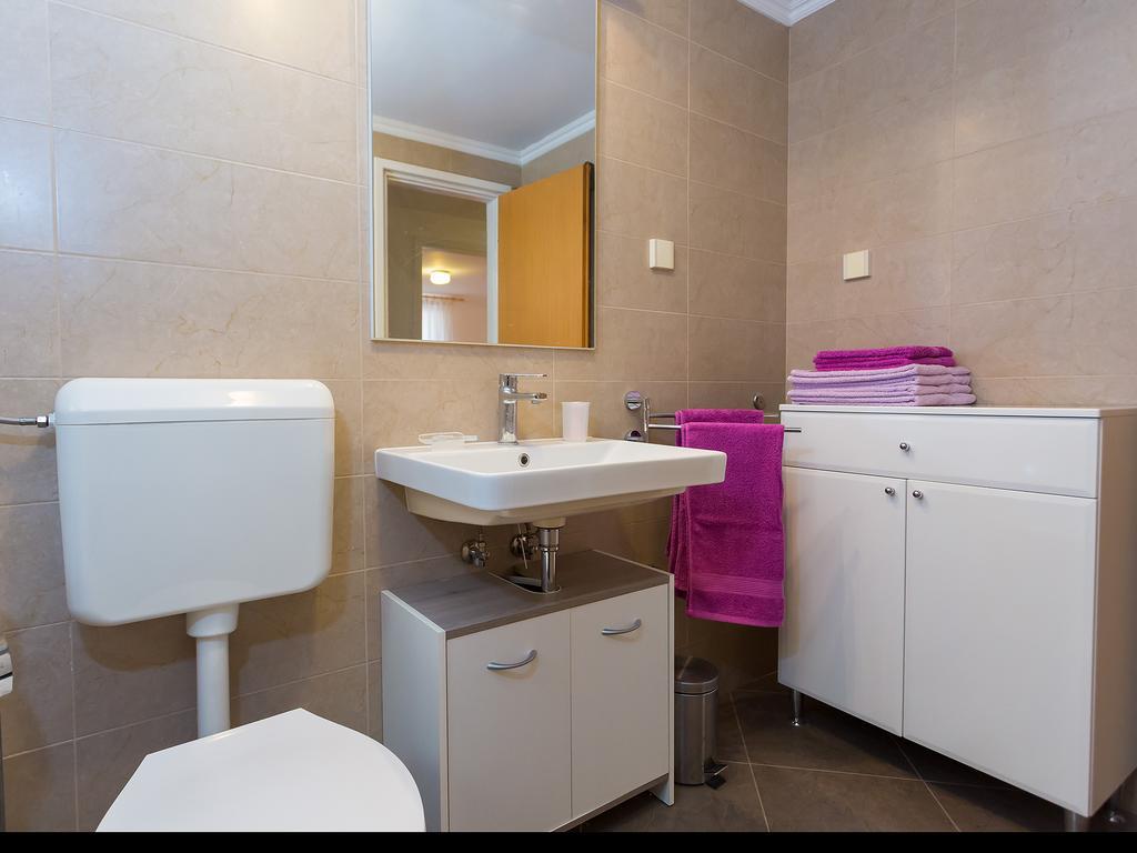 Apartment Luce Porec Bagian luar foto