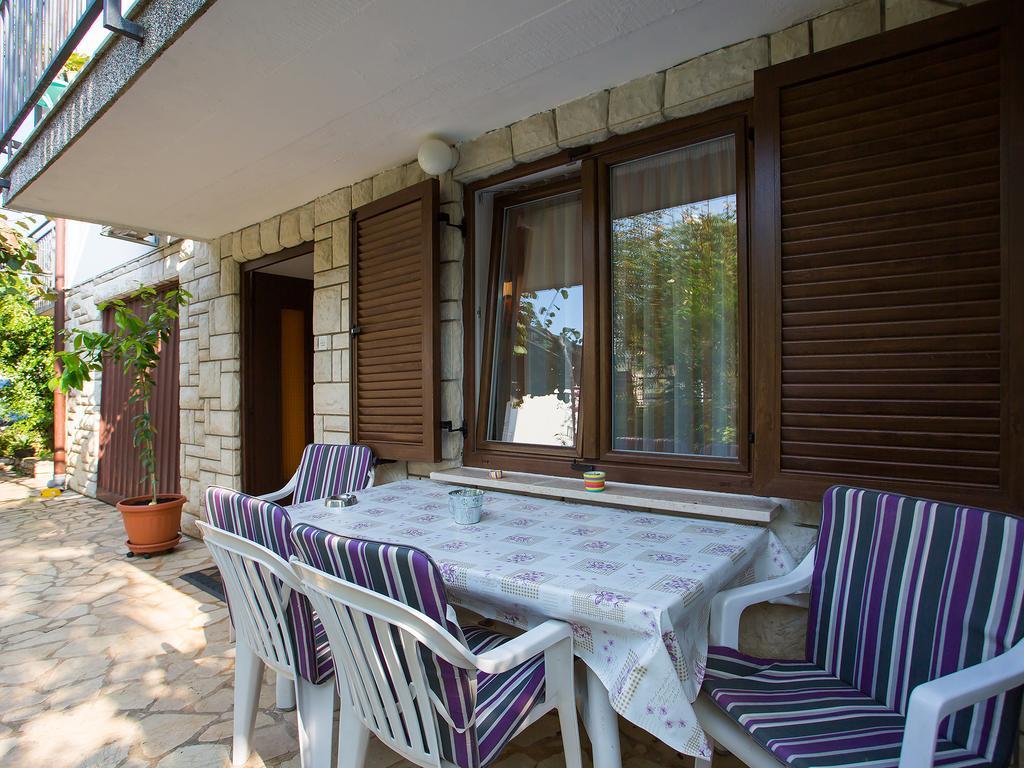 Apartment Luce Porec Bagian luar foto